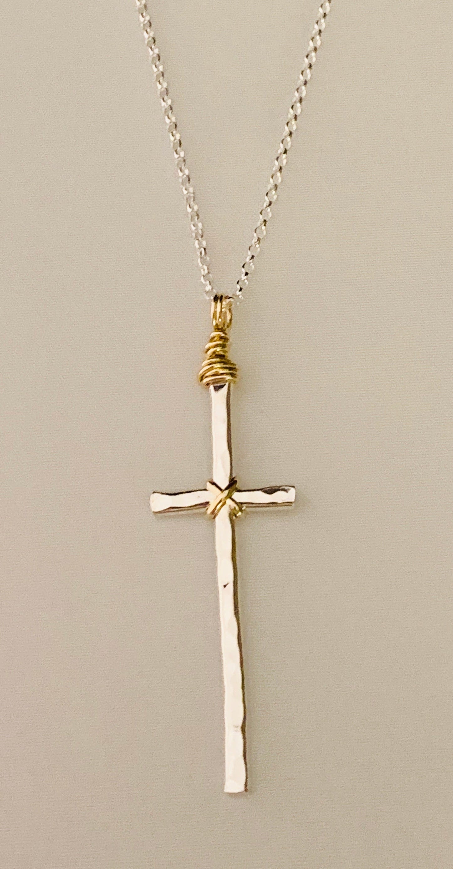 Earth Grace ¡°Hammered Cross¡±