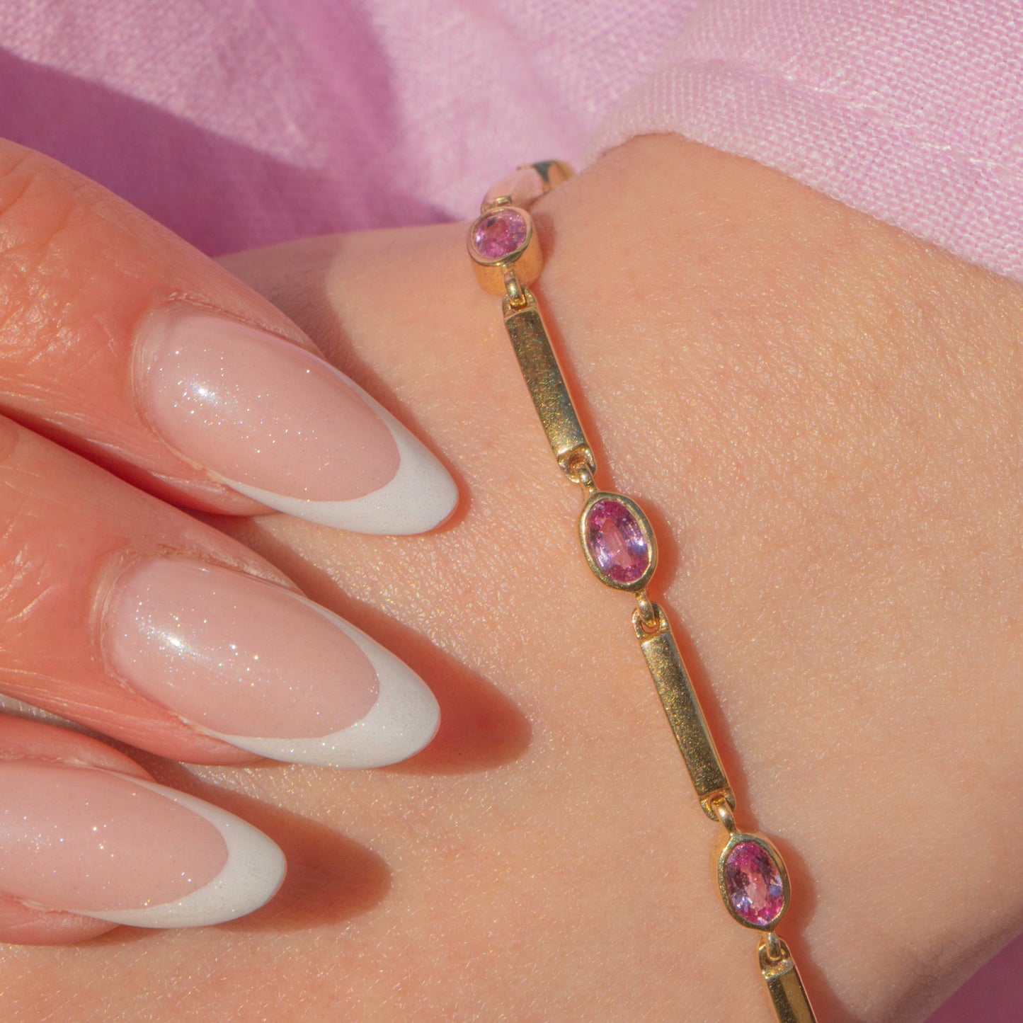 9ct Gold Pink Sapphire Bracelet, 2.30ct