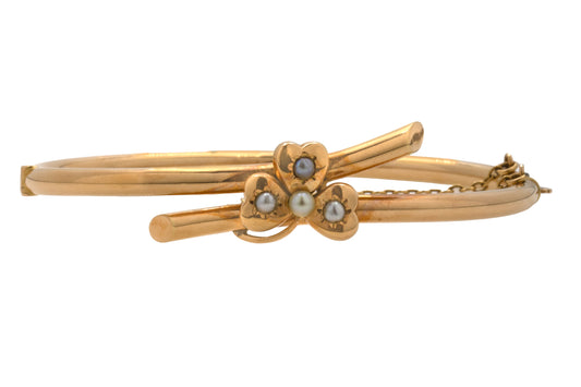 6.5 Antique 15ct Gold Pearl Shamrock Bangle, 8.5g