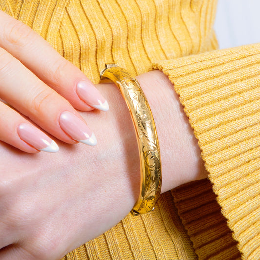 9ct Gold Engraved Bangle, 6.5